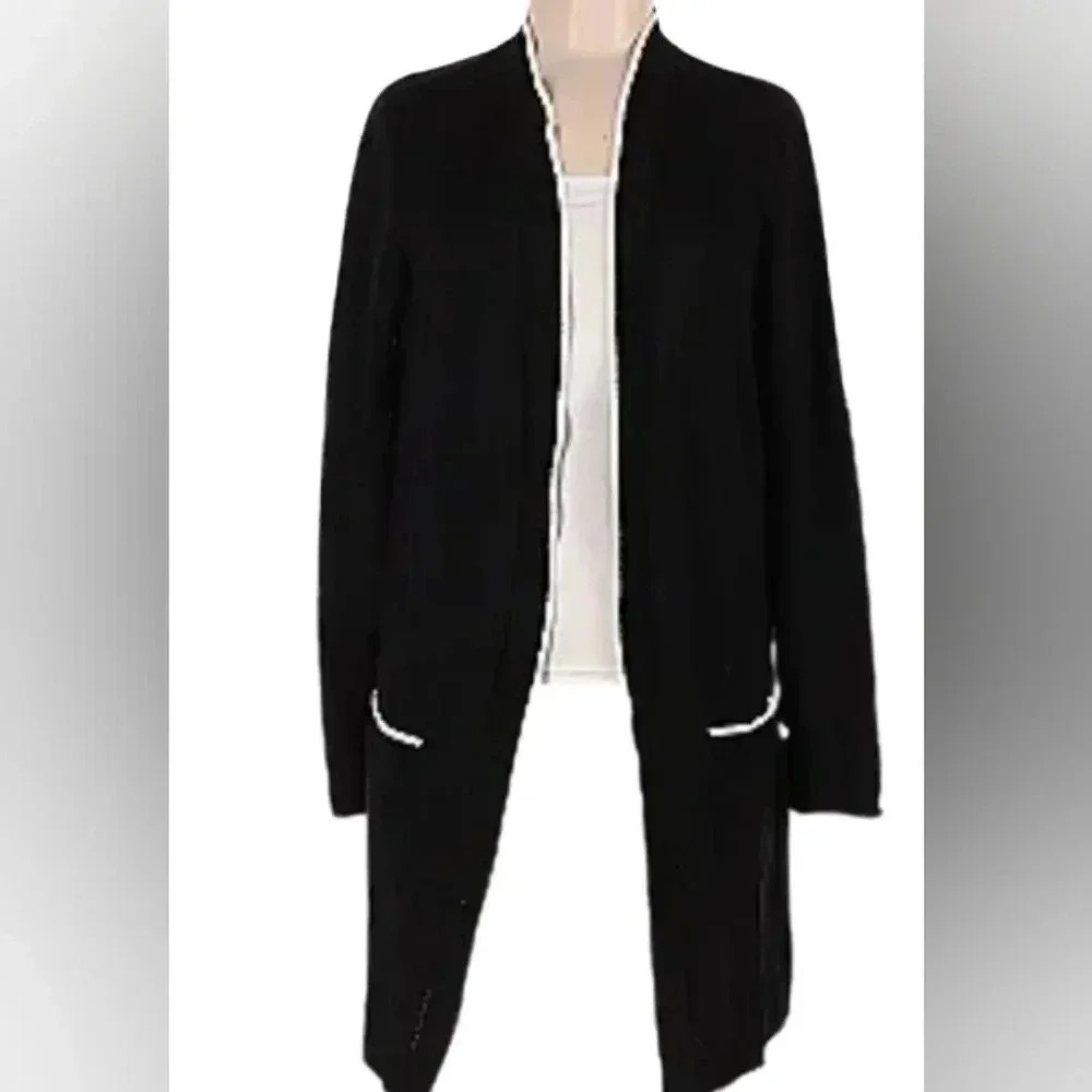 89th & Madison Black/white Sweater